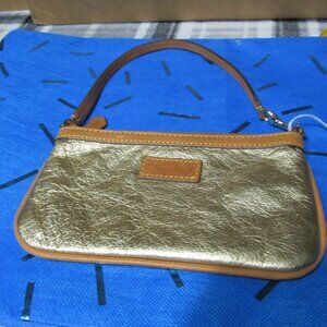 P980-NWOT Dooney & Bourke Gold Metallic Leather Convertible Shoulder/Wristlet